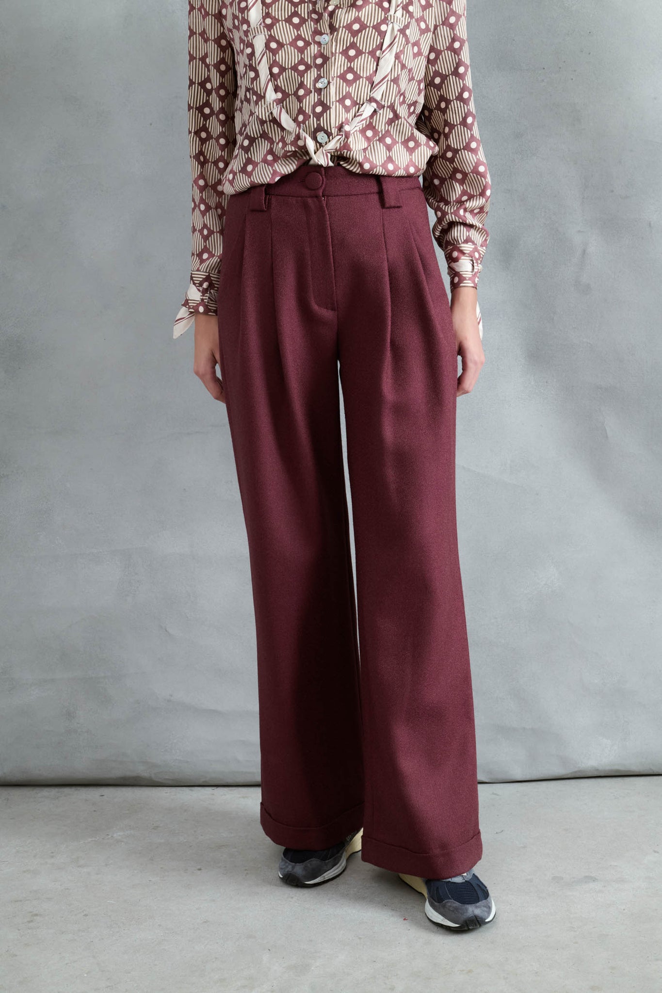 PANTALÓN BACHE GUINDA