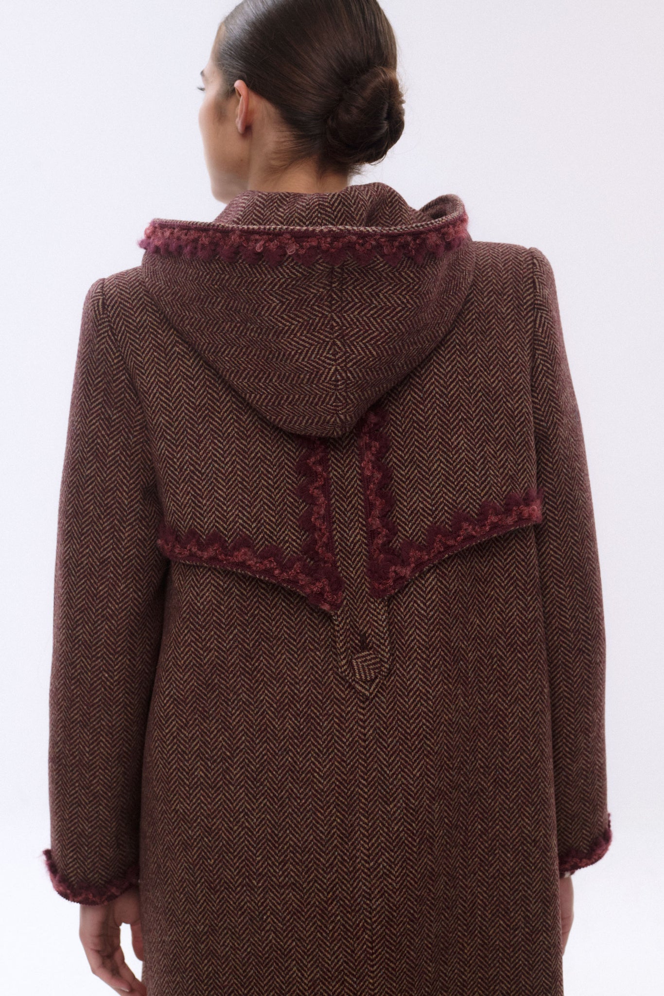 GARNET SPIKE THRUSH COAT