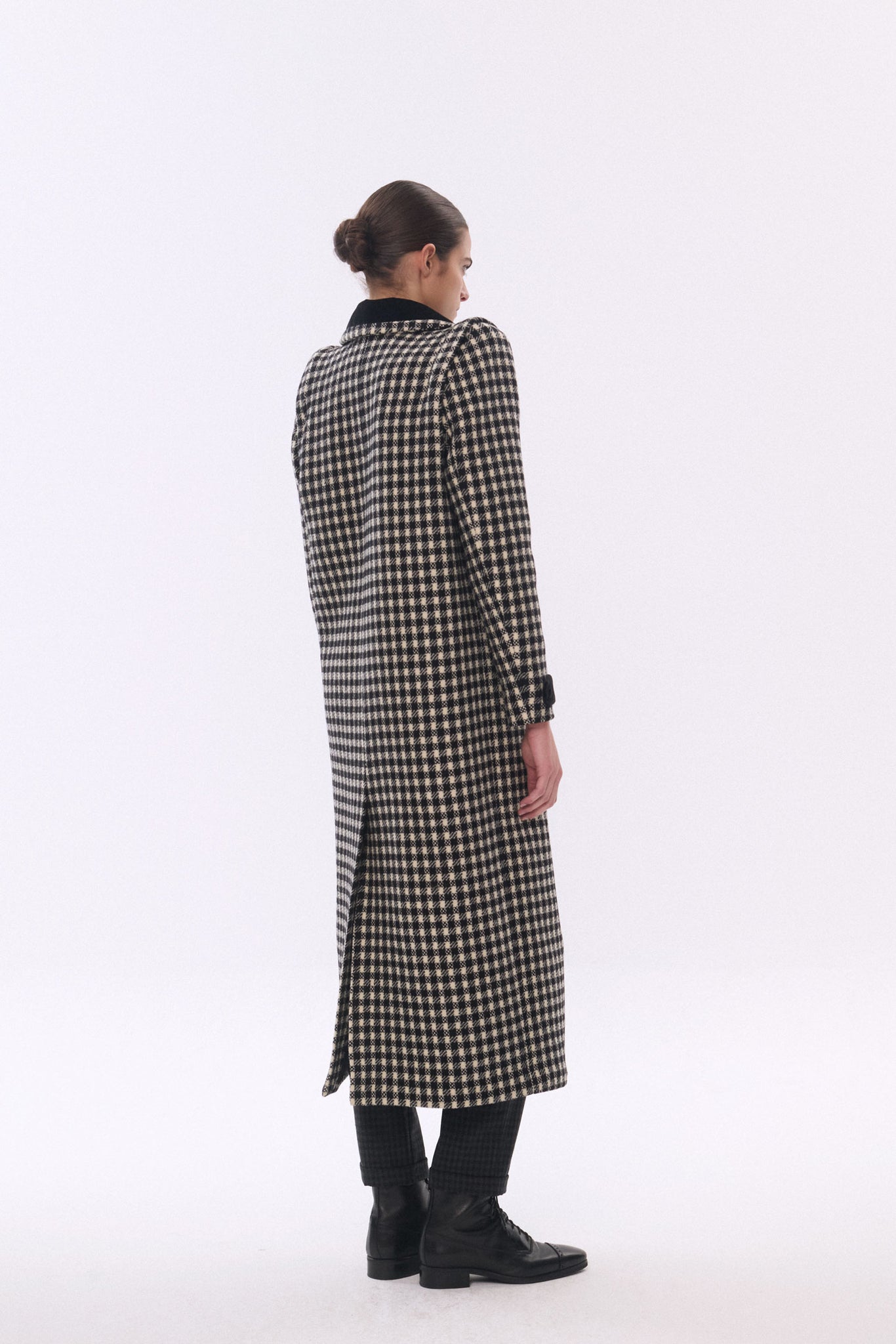 BLACK AND WHITE VICHY GOOSE COAT