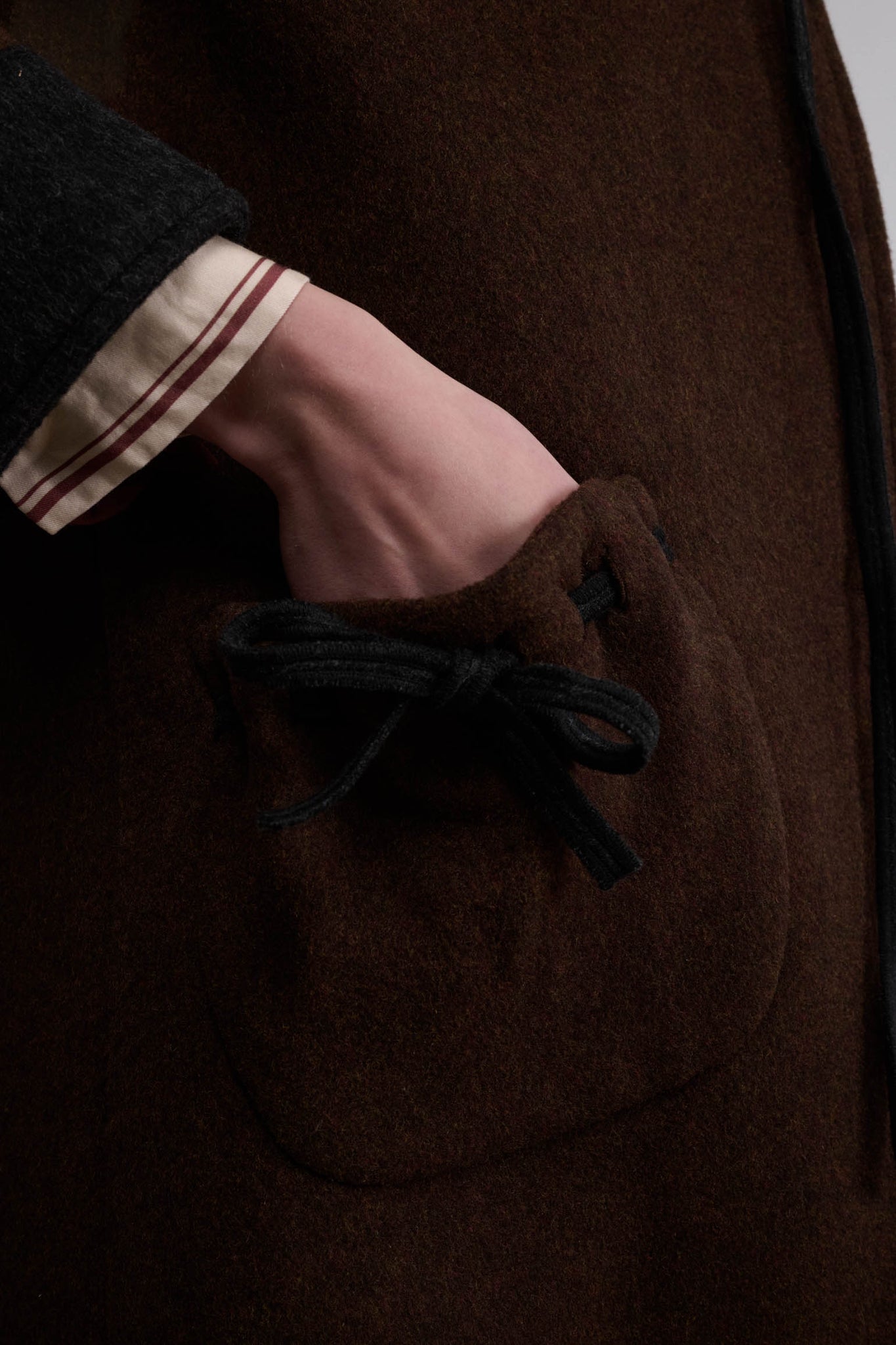 ABRIGO MOSCÚ MARRÓN