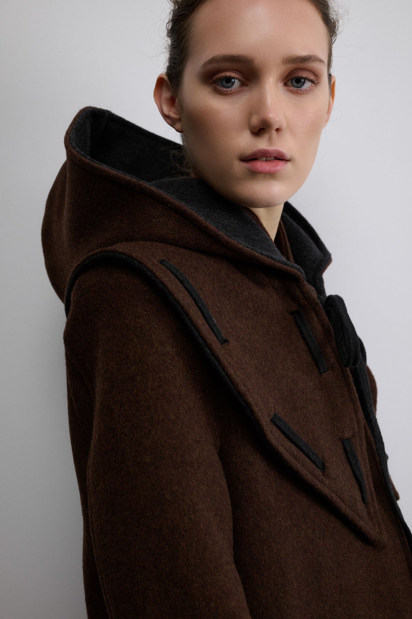 ABRIGO MOSCÚ MARRÓN