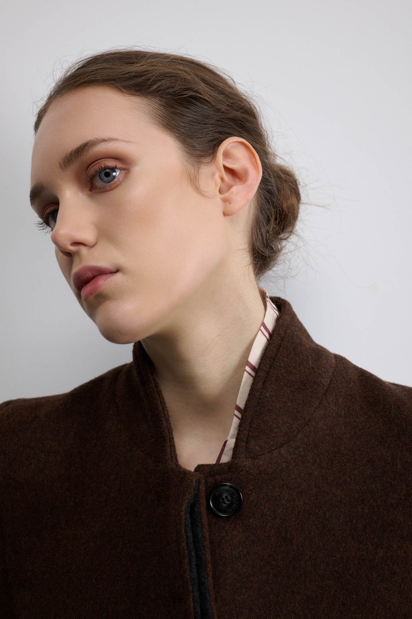 ABRIGO MOSCÚ MARRÓN