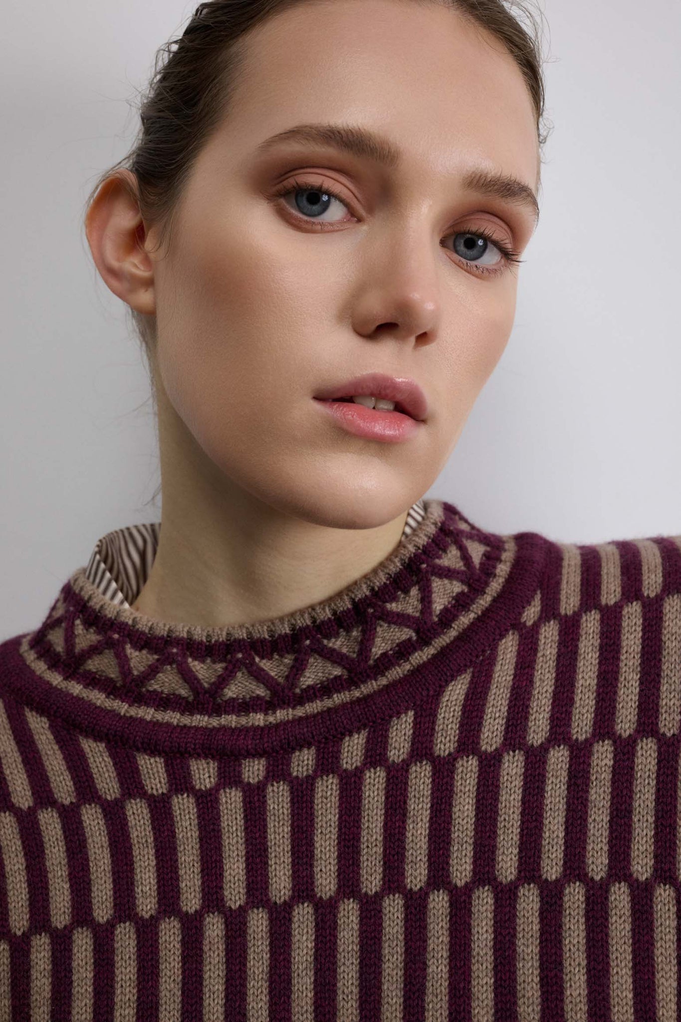 JERSEY LUPO BERENJENA