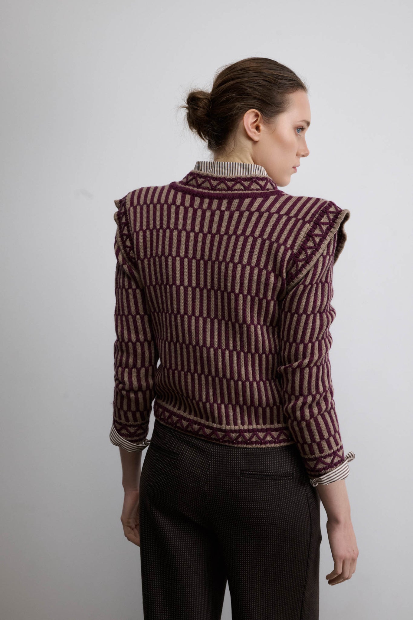 JERSEY LUPO BERENJENA