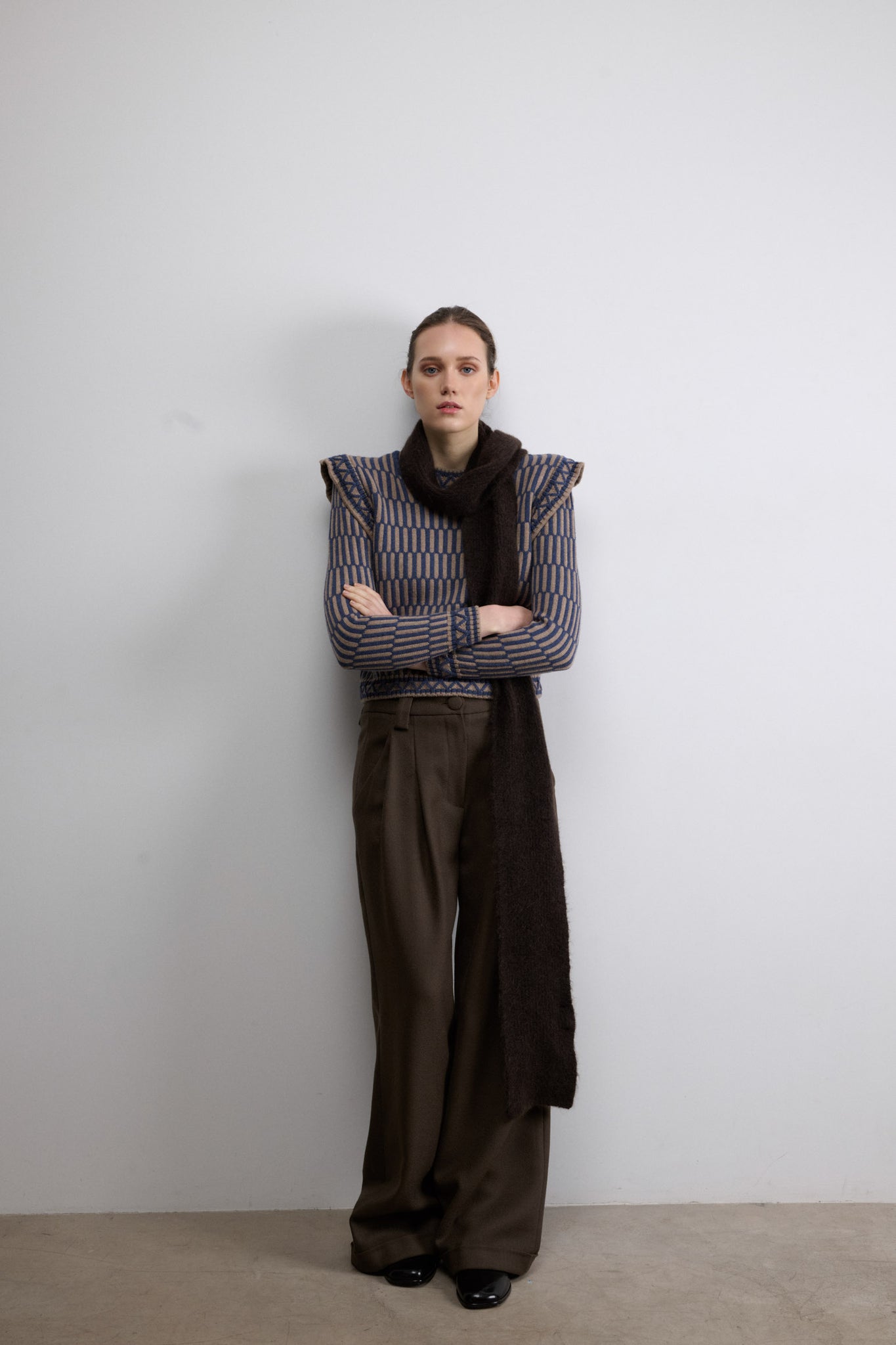 JERSEY LUPO AZUL Y BEIGE