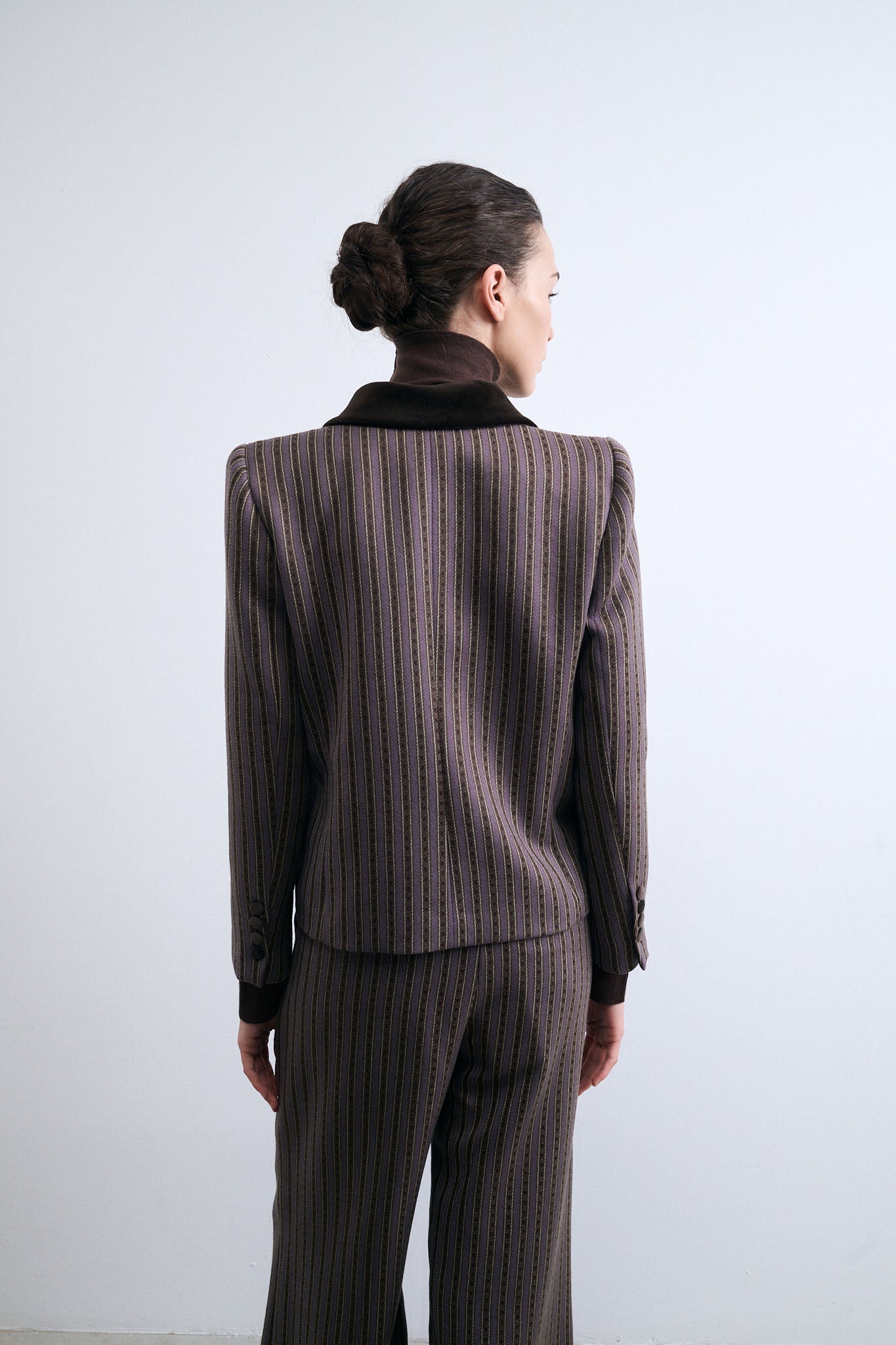 CHAQUETA ALUD MALVA RAYAS PESPUNTE MARRONES