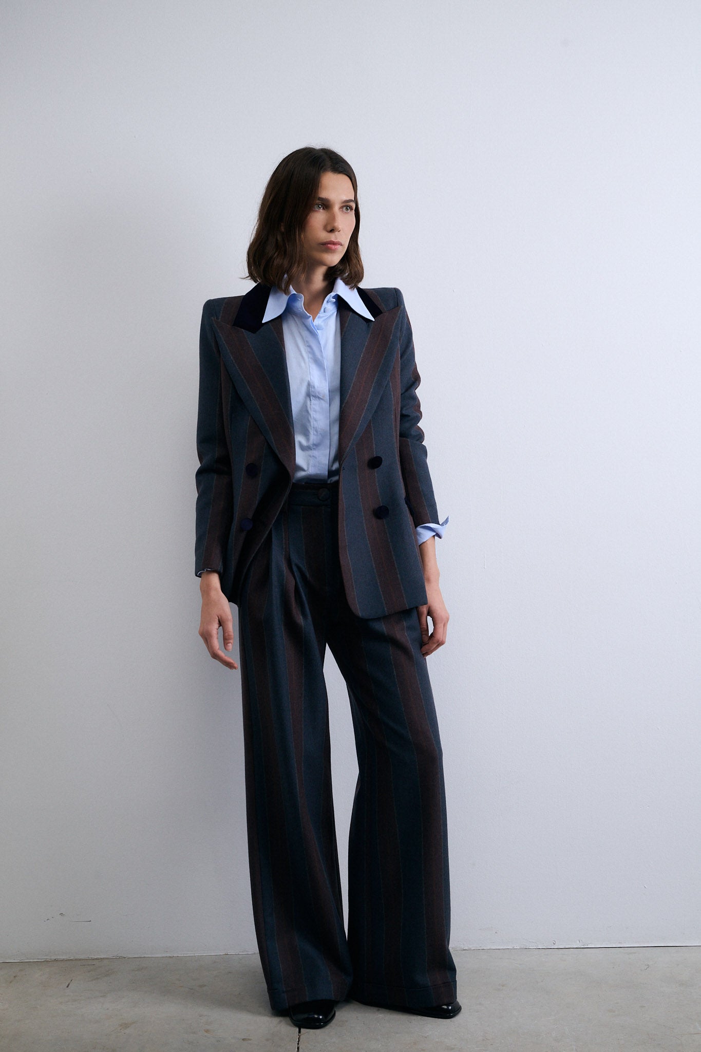 PANTALÓN PUENTE RAYA ANCHA AZUL Y GRANATE