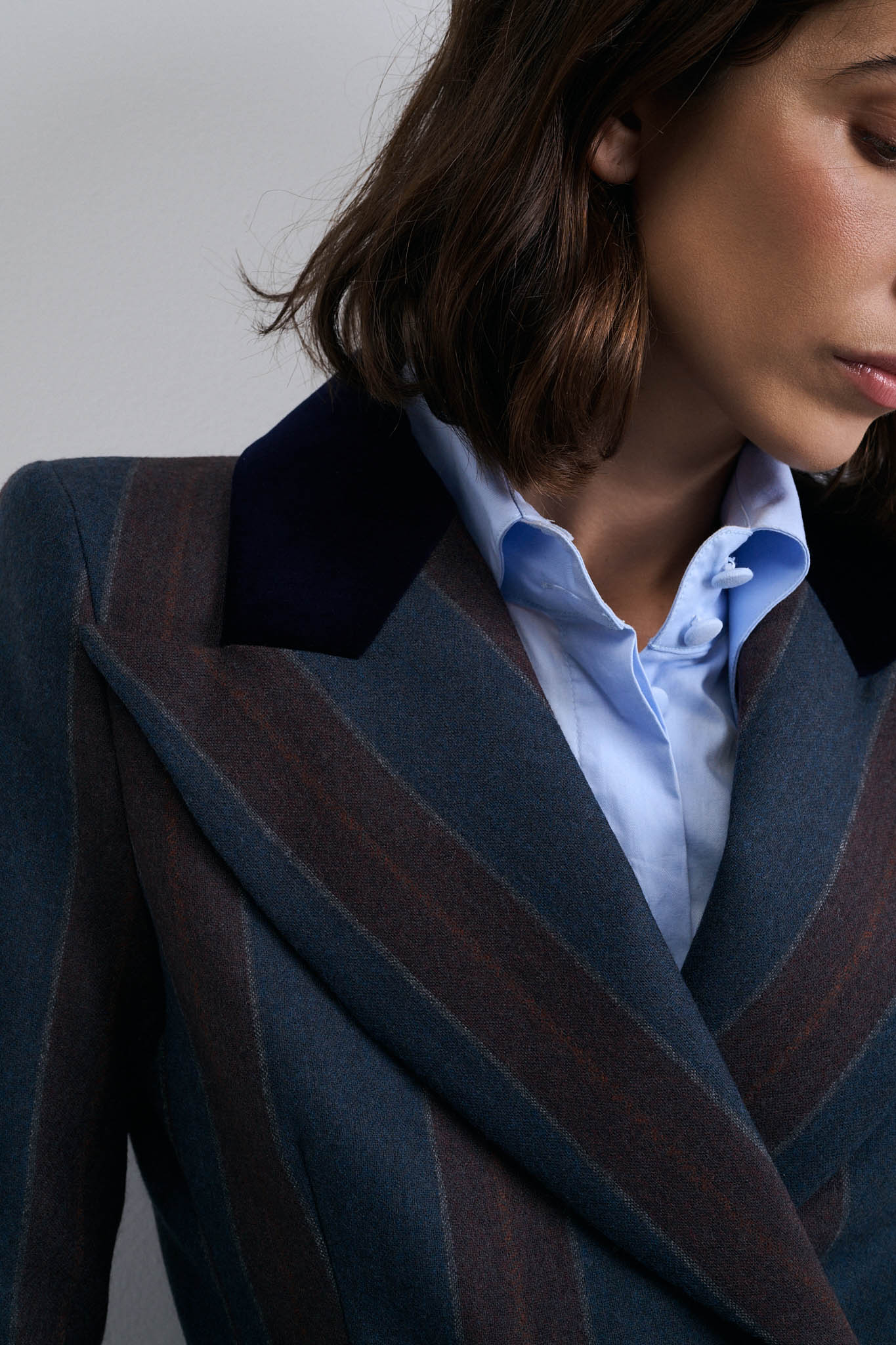 BLAZER NODO RAYA ANCHA AZUL Y GRANATE