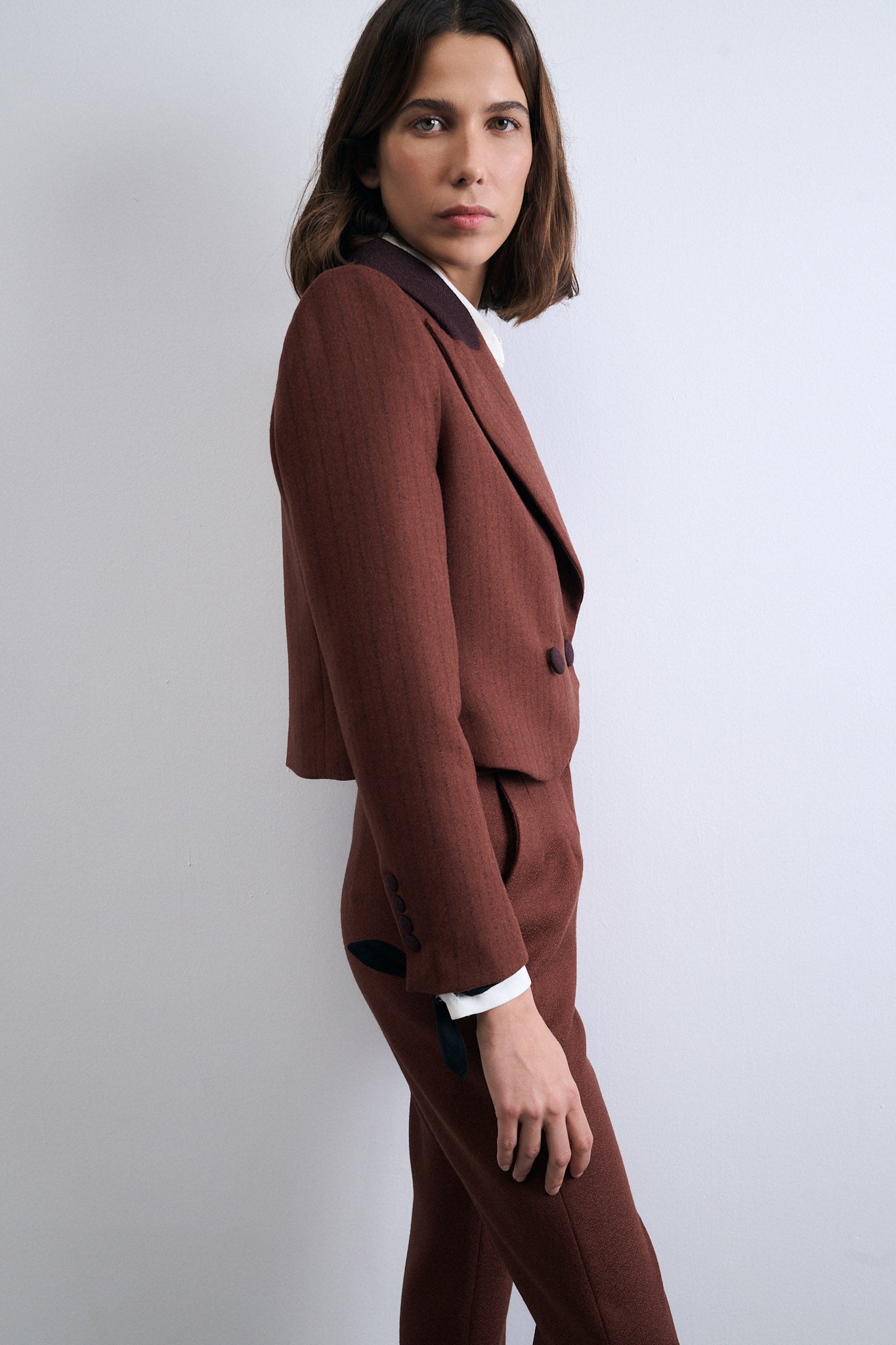 CHAQUETA TORERA NUBE CALDERO RAYA GRANATE