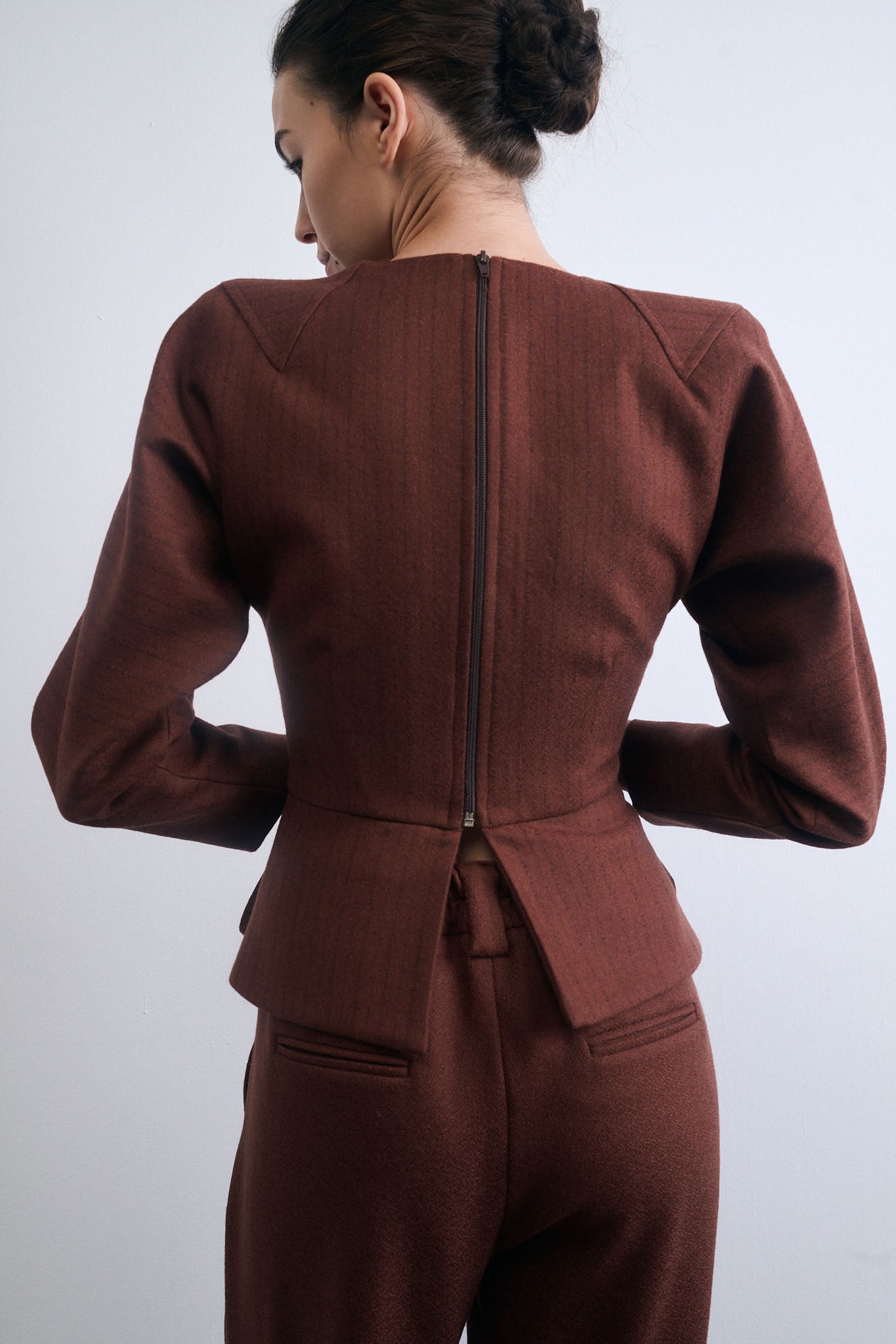 TOP FONDO CALDERO RAYA GRANATE