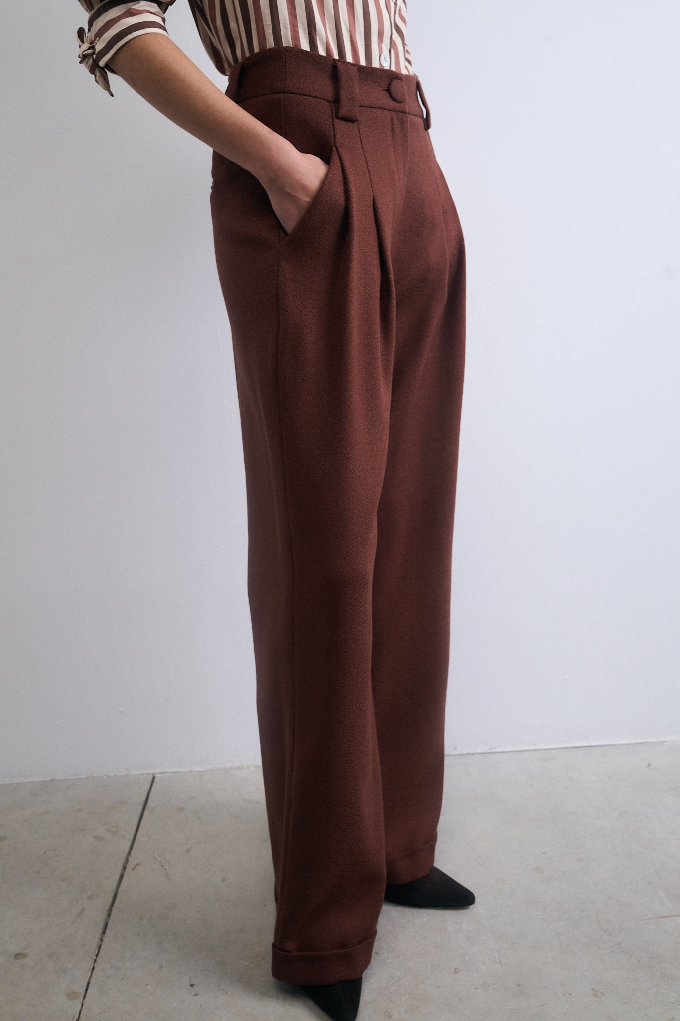 PANTALÓN PUENTE ARCILLA