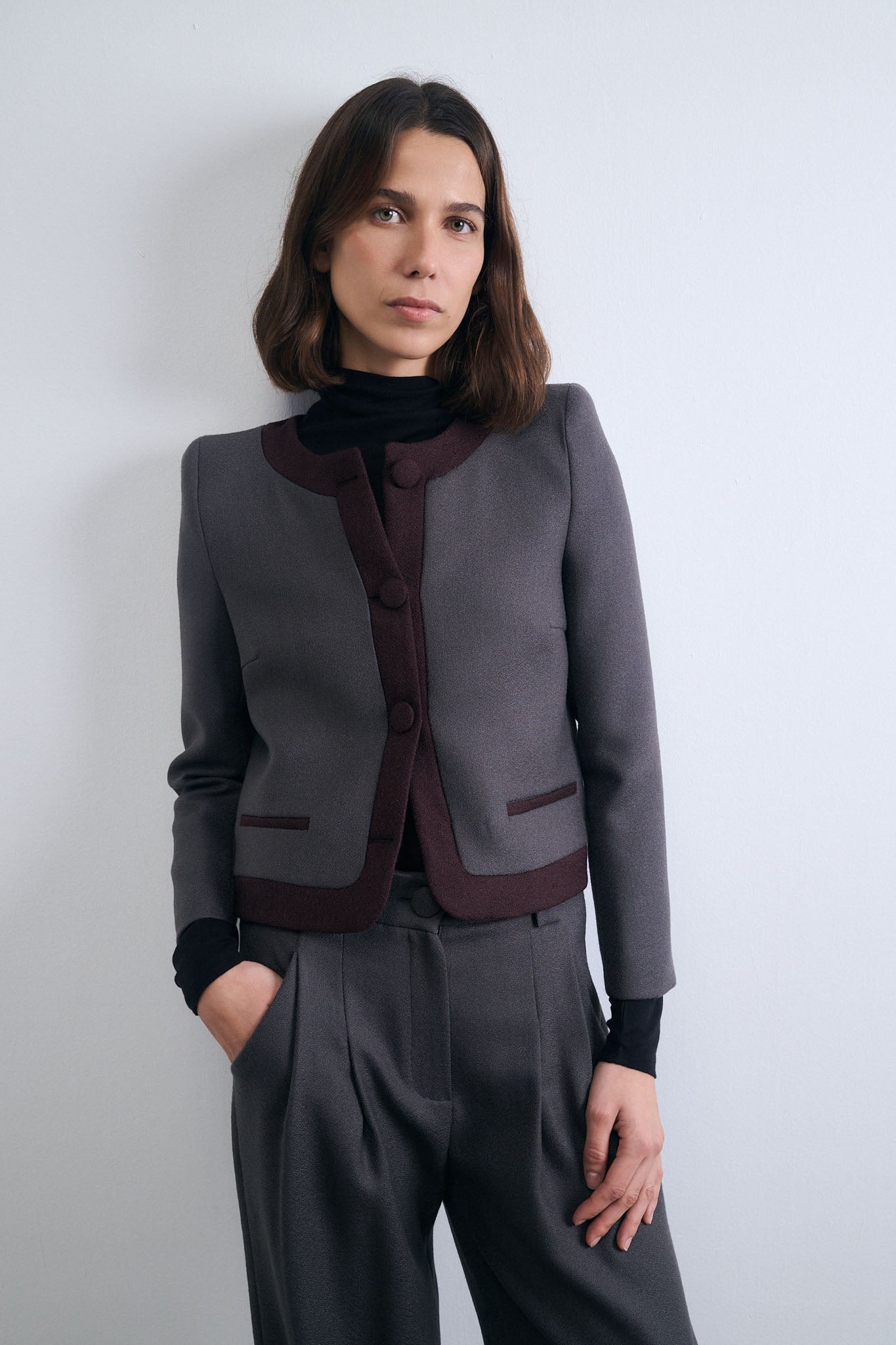 CHAQUETA SESGO PIEDRA