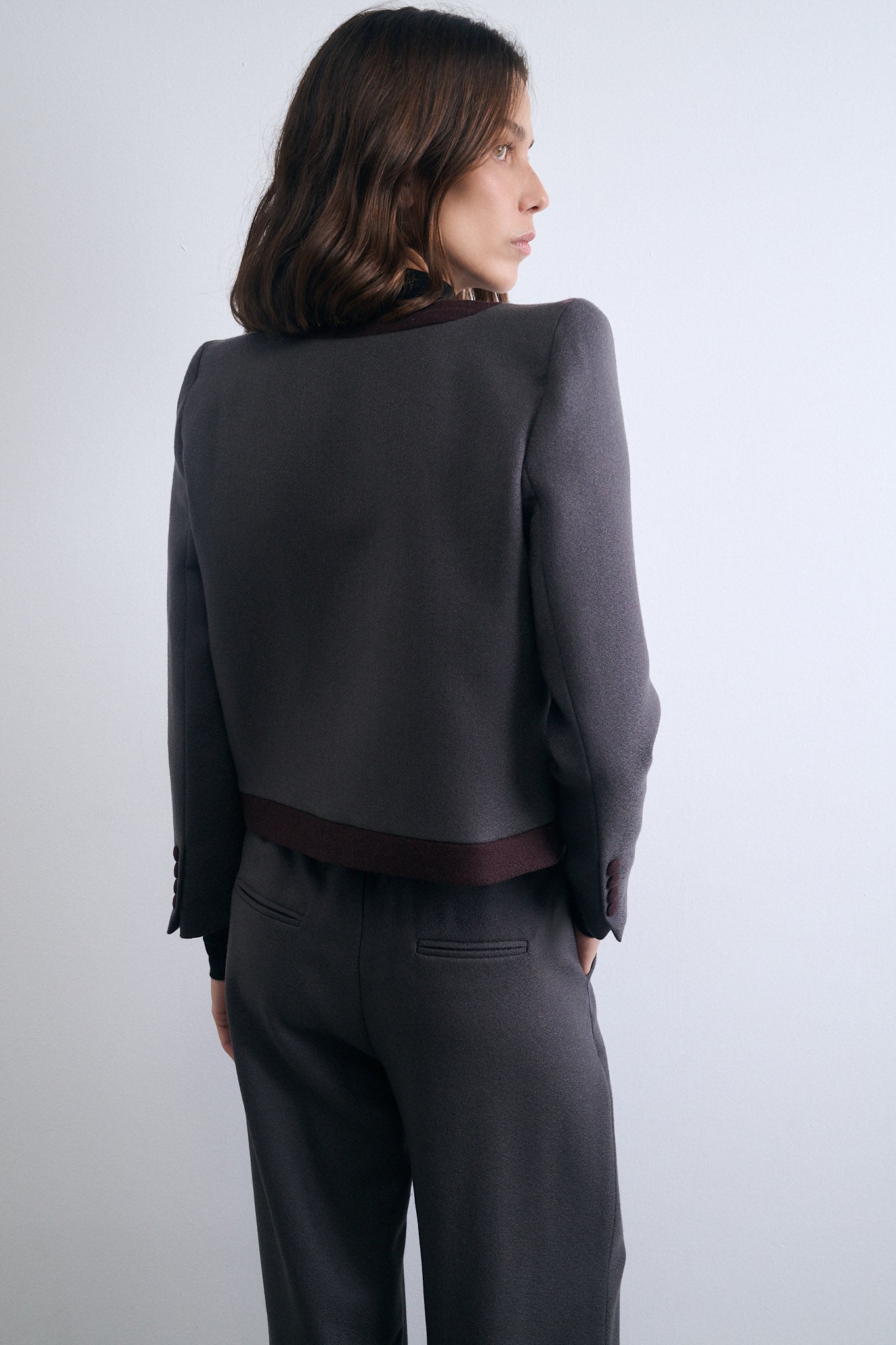 CHAQUETA SESGO PIEDRA