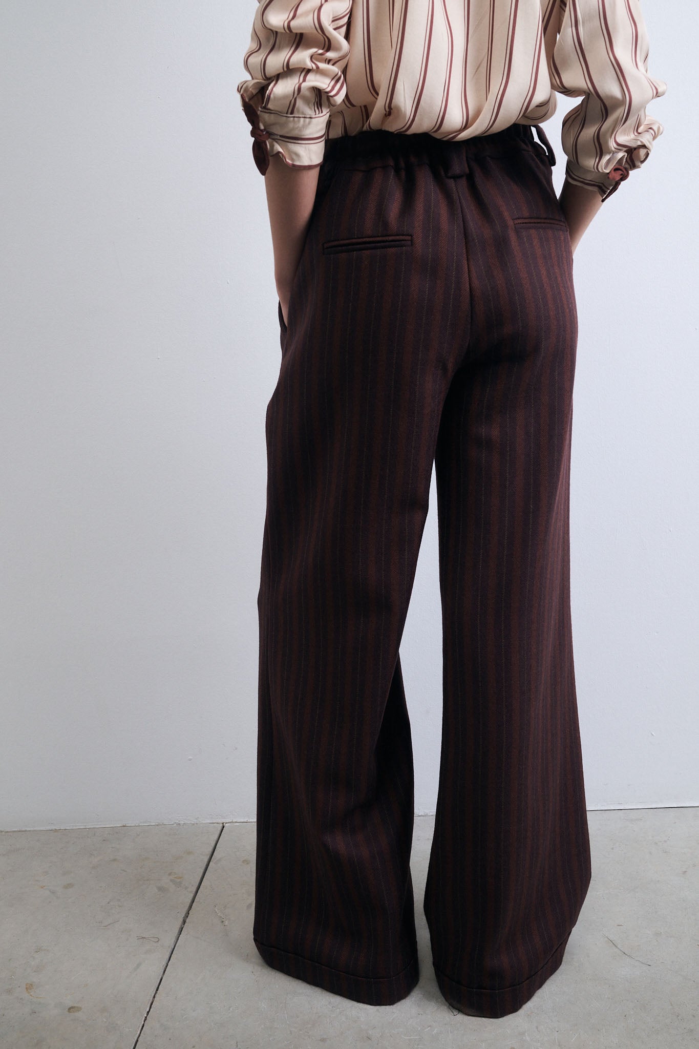 PANTALÓN PUENTE GRANATE RAYAS CALDERO Y AMARILLAS