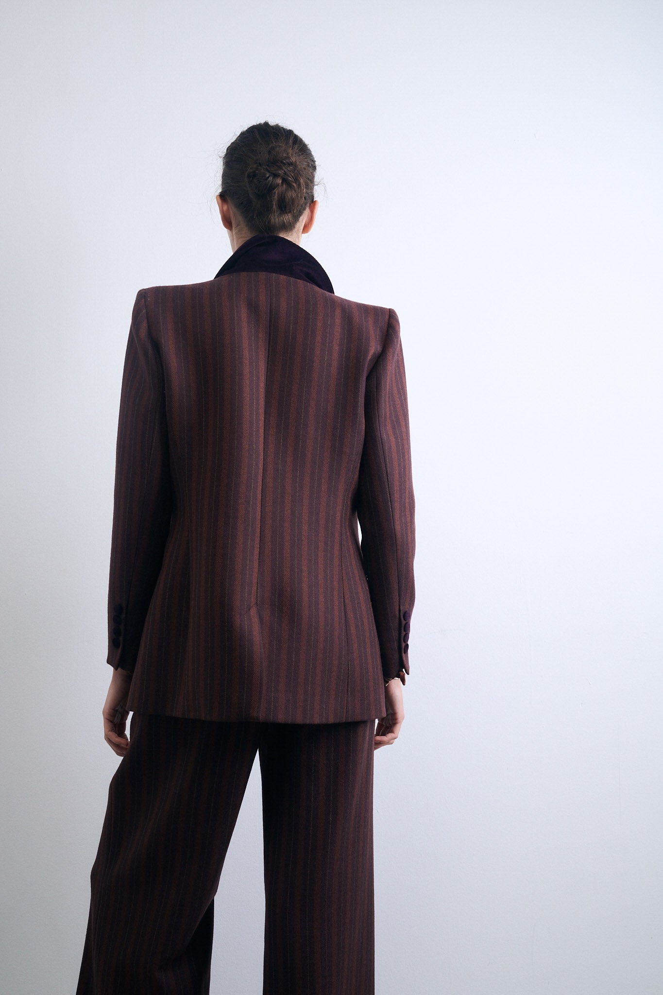 BLAZER NODO GRANATE RAYAS CALDERO Y AMARILLAS