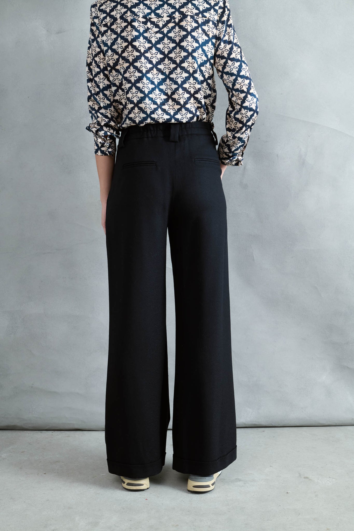 PANTALÓN BACHE NEGRO