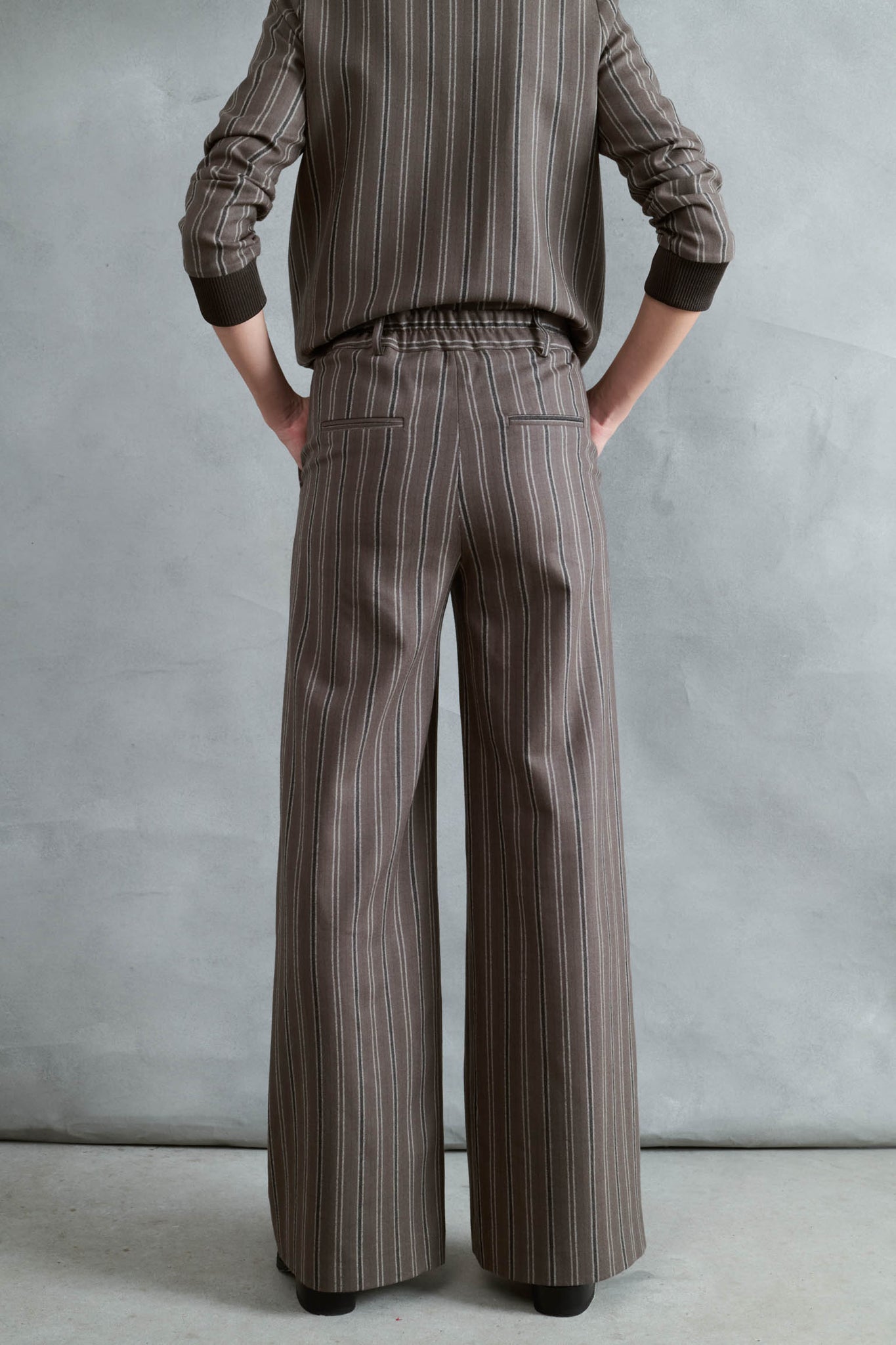 PANTALÓN AIRE RAYAS GRUESAS TOPO