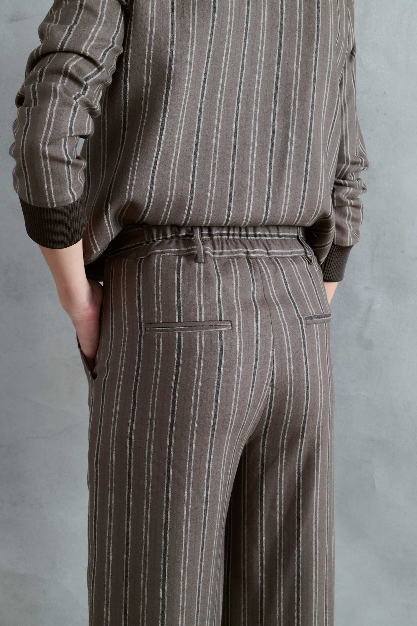 PANTALÓN AIRE RAYAS GRUESAS TOPO