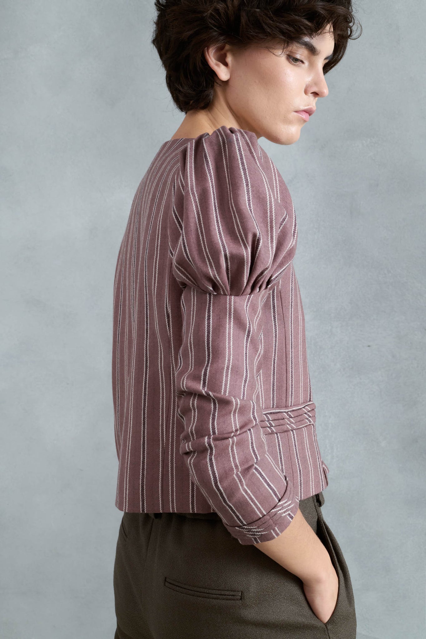 CHAQUETA FUEGO RAYAS GRUESAS ROSA EMPOLVADO