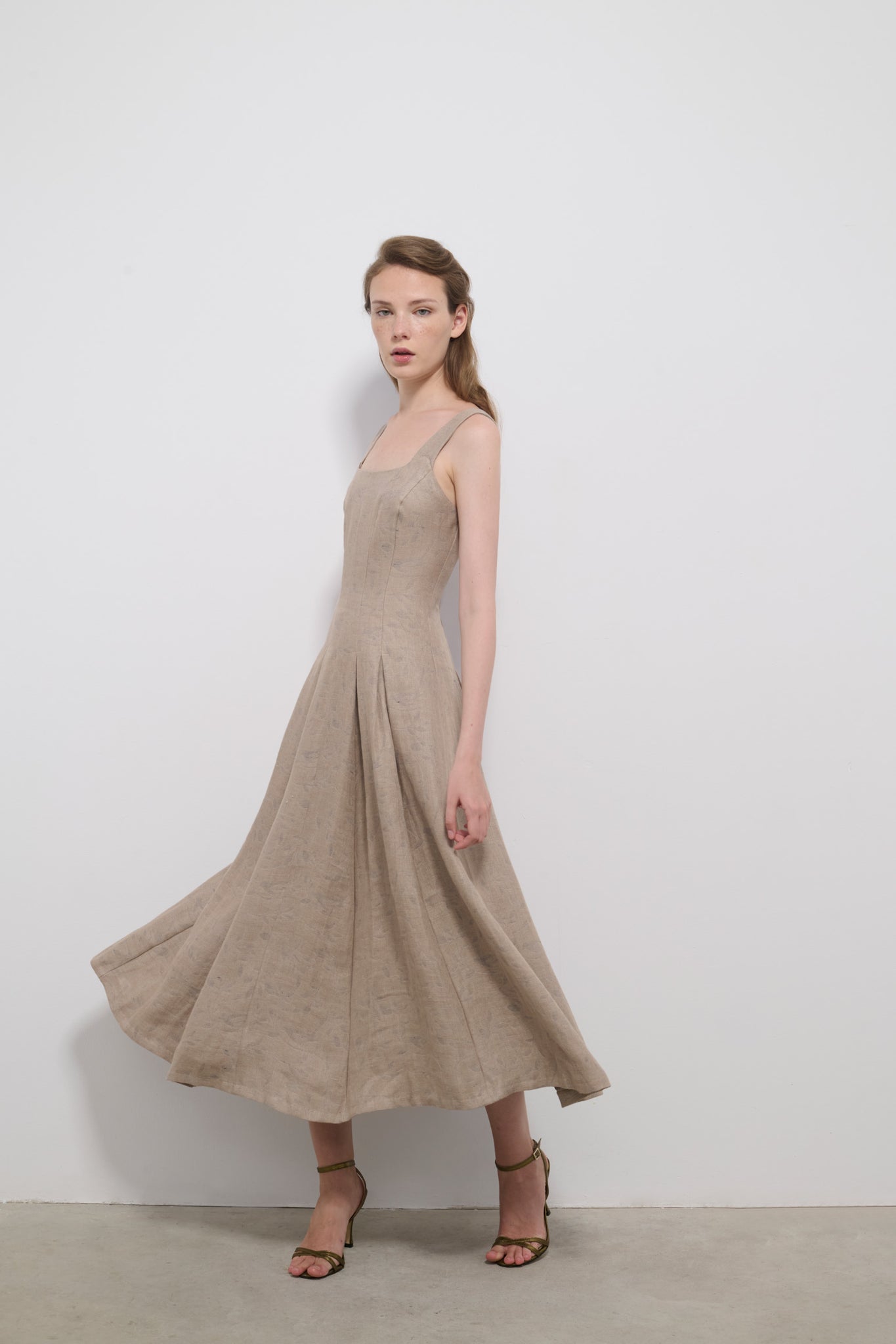 GREY BIRD WING DRESS Martn Alcalde GREY BIRD WING DRESS Martn Alcalde