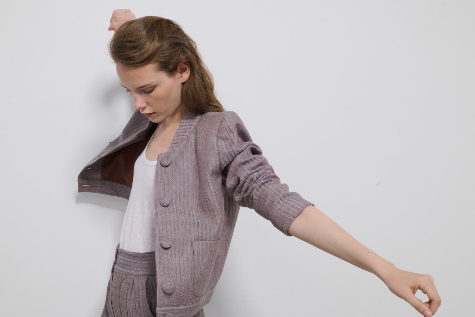 BOMBER PLUMA RAYAS AZUL Y ROSA EMPOLVADO