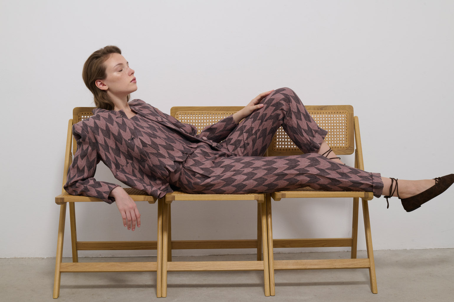 PANTALÓN RAYO FLECHAS ROSAS