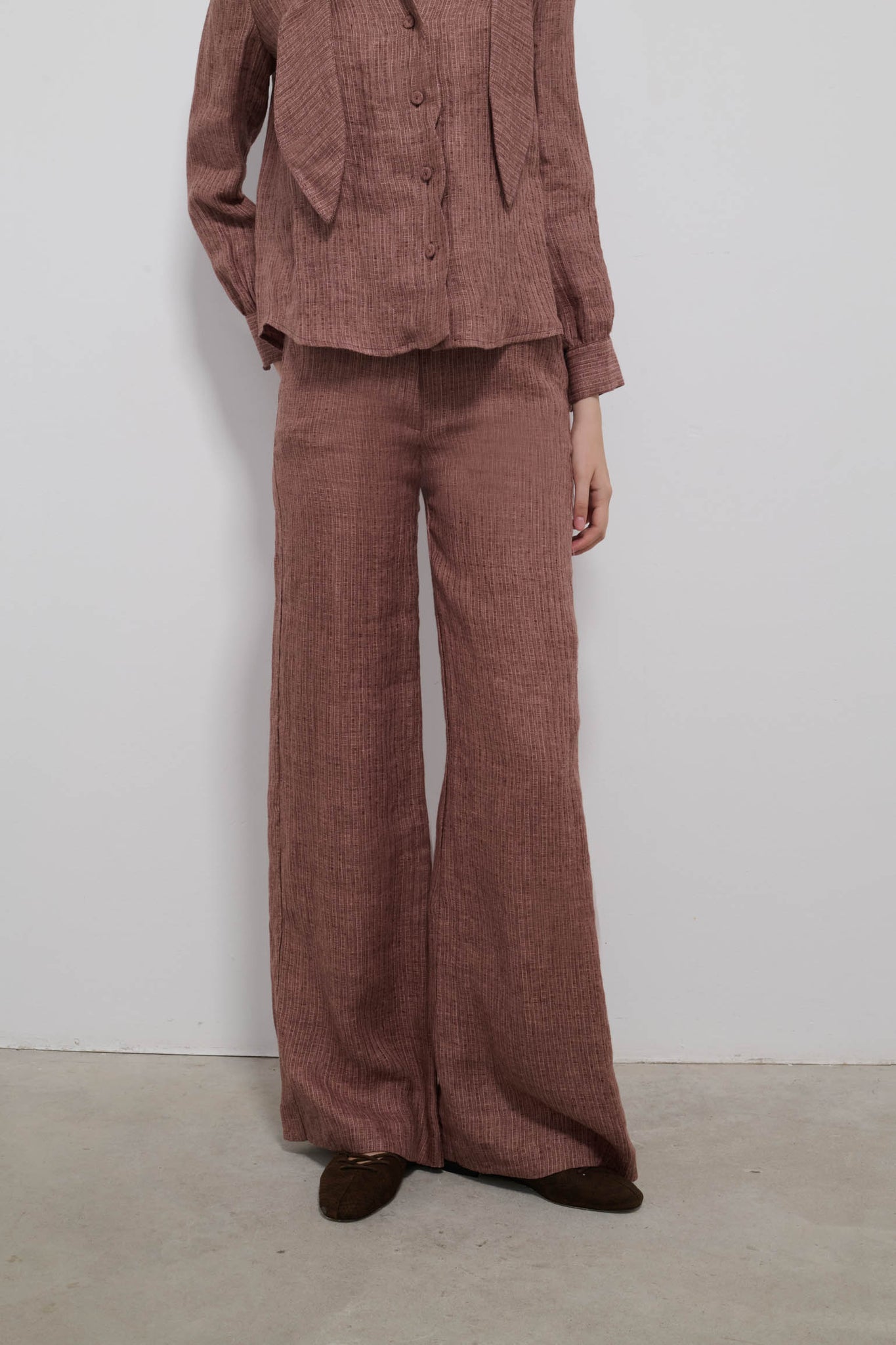 PANTALÓN VIENTO RAYAS ROSA EMPOLVADO