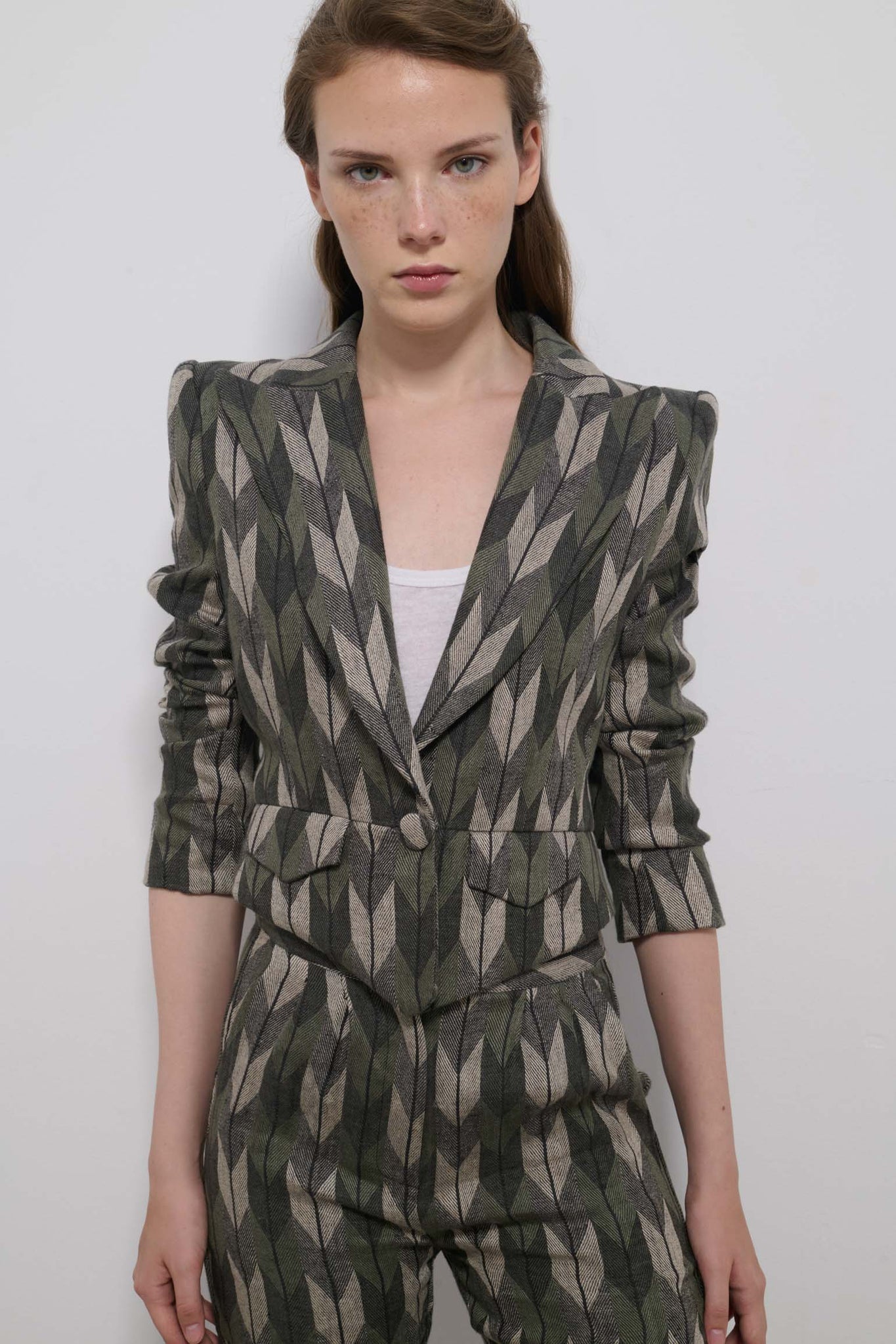 CHAQUETA TORERA RASTRO FLECHAS VERDES