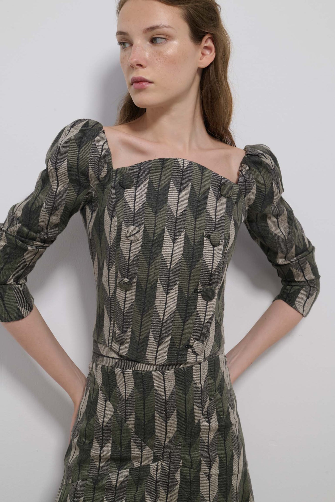 TOP LUZ FLECHAS VERDES