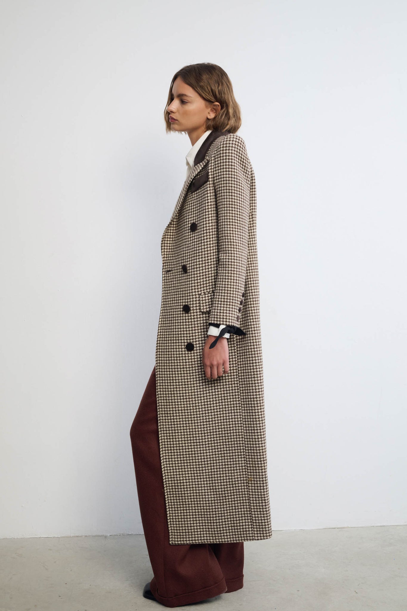 ABRIGO TEJÓN PATA DE GALLO MARRÓN