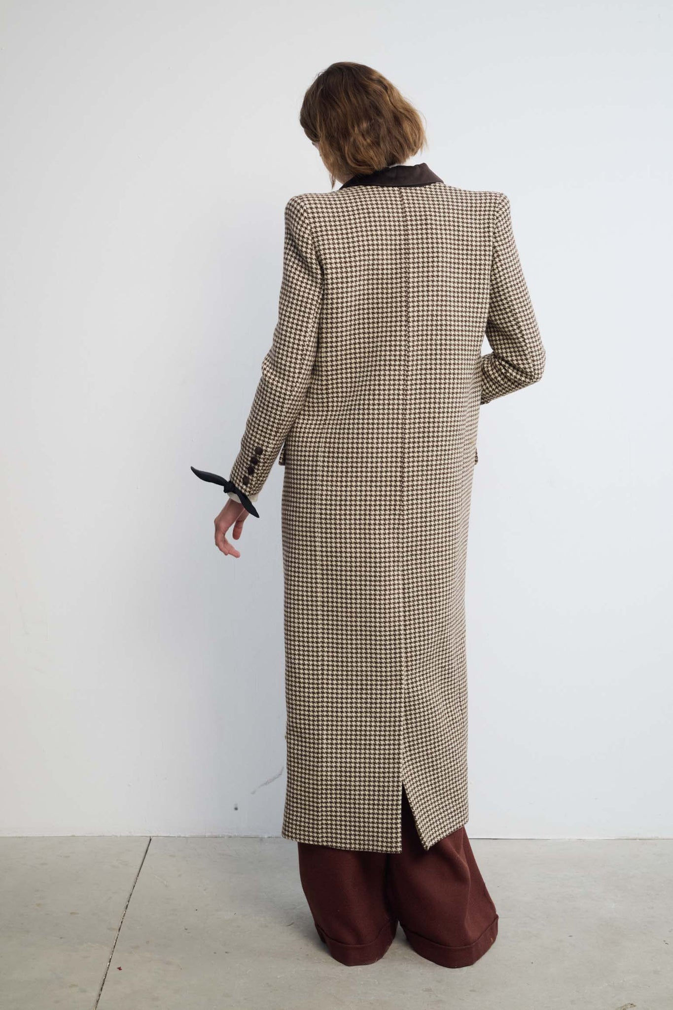 ABRIGO TEJÓN PATA DE GALLO MARRÓN