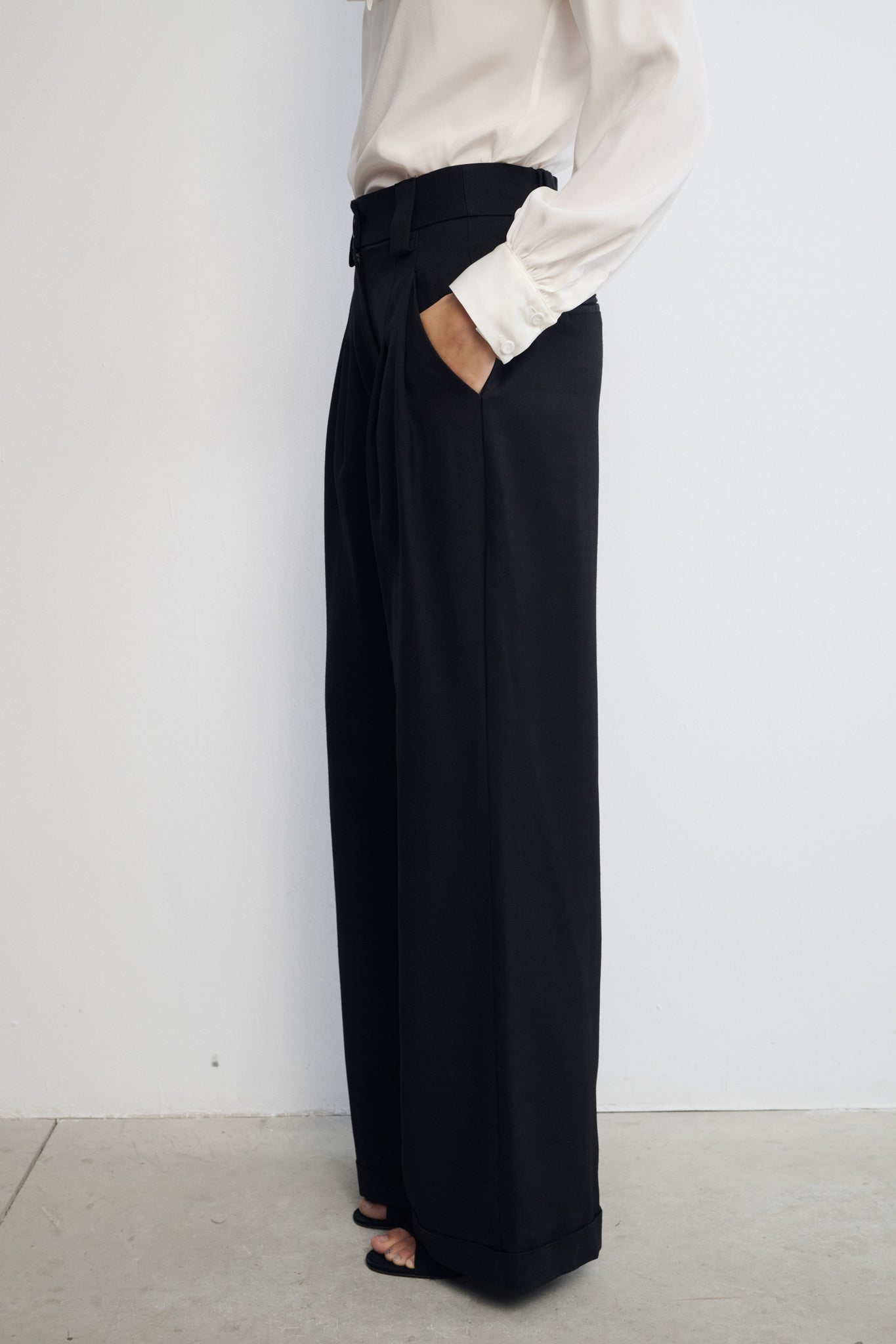 PANTALÓN BACHE CREPE NEGRO