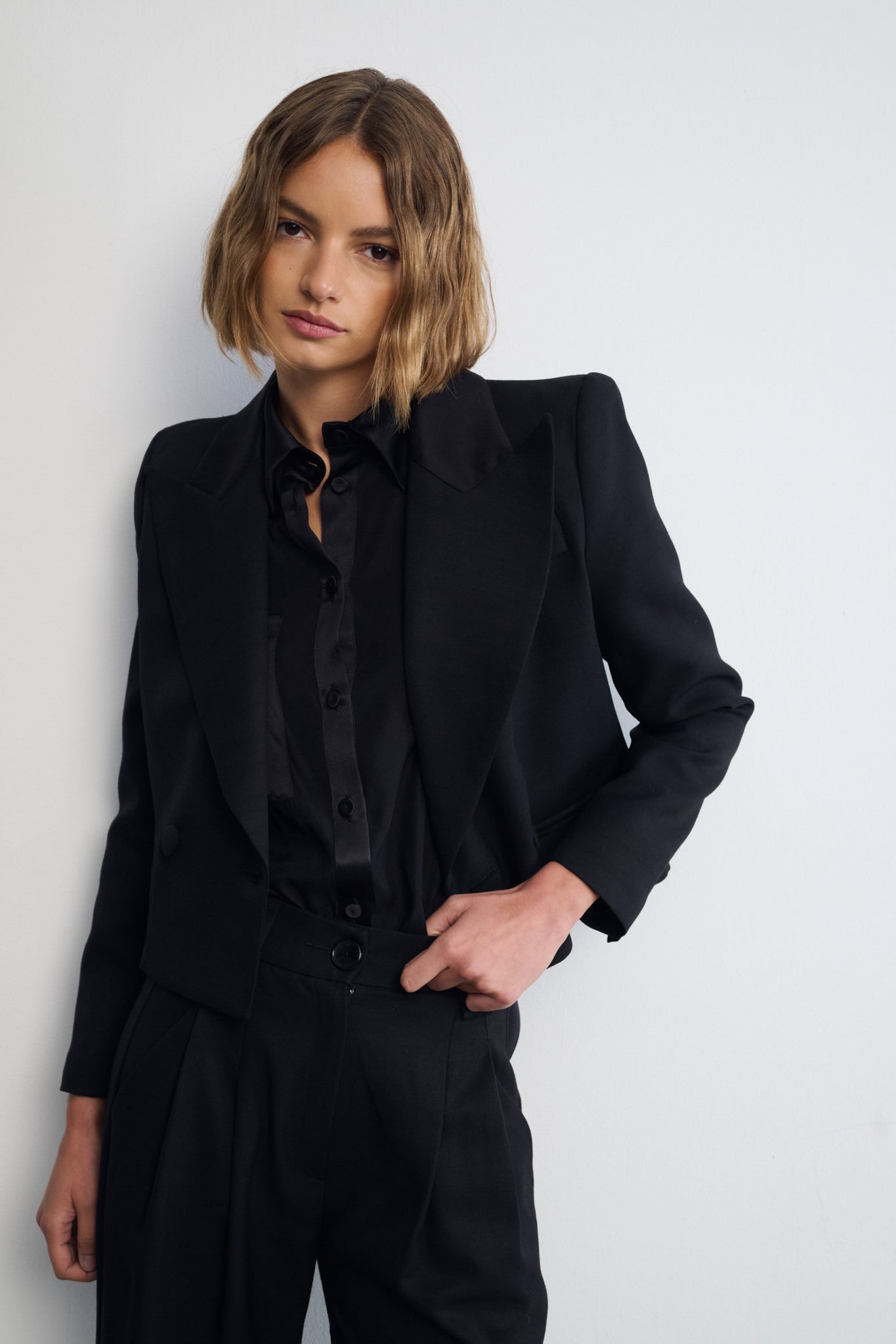 CHAQUETA TORERA CREPE NEGRO