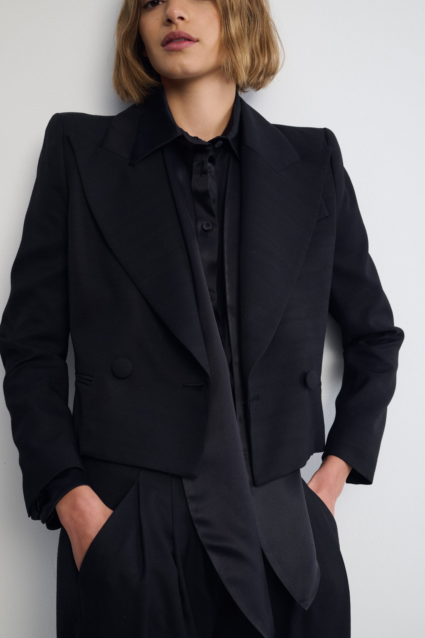 CHAQUETA TORERA CREPE NEGRO